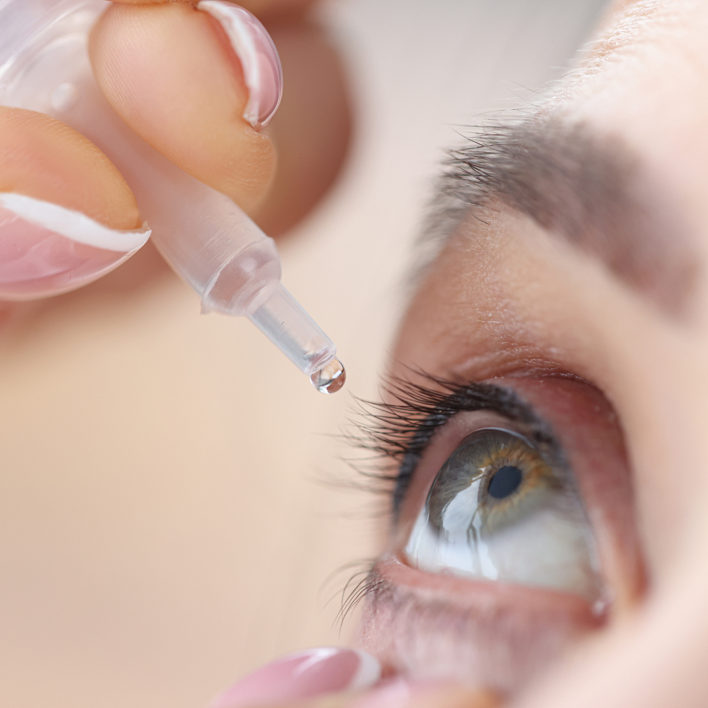 How to Stay Bright-Eyed with UPNEEQ® During the New Year