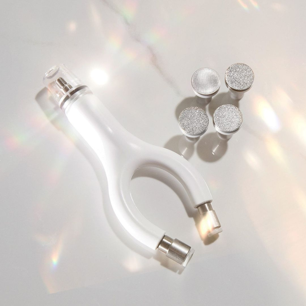 DiamondGlow™ Facial (Deluxe)